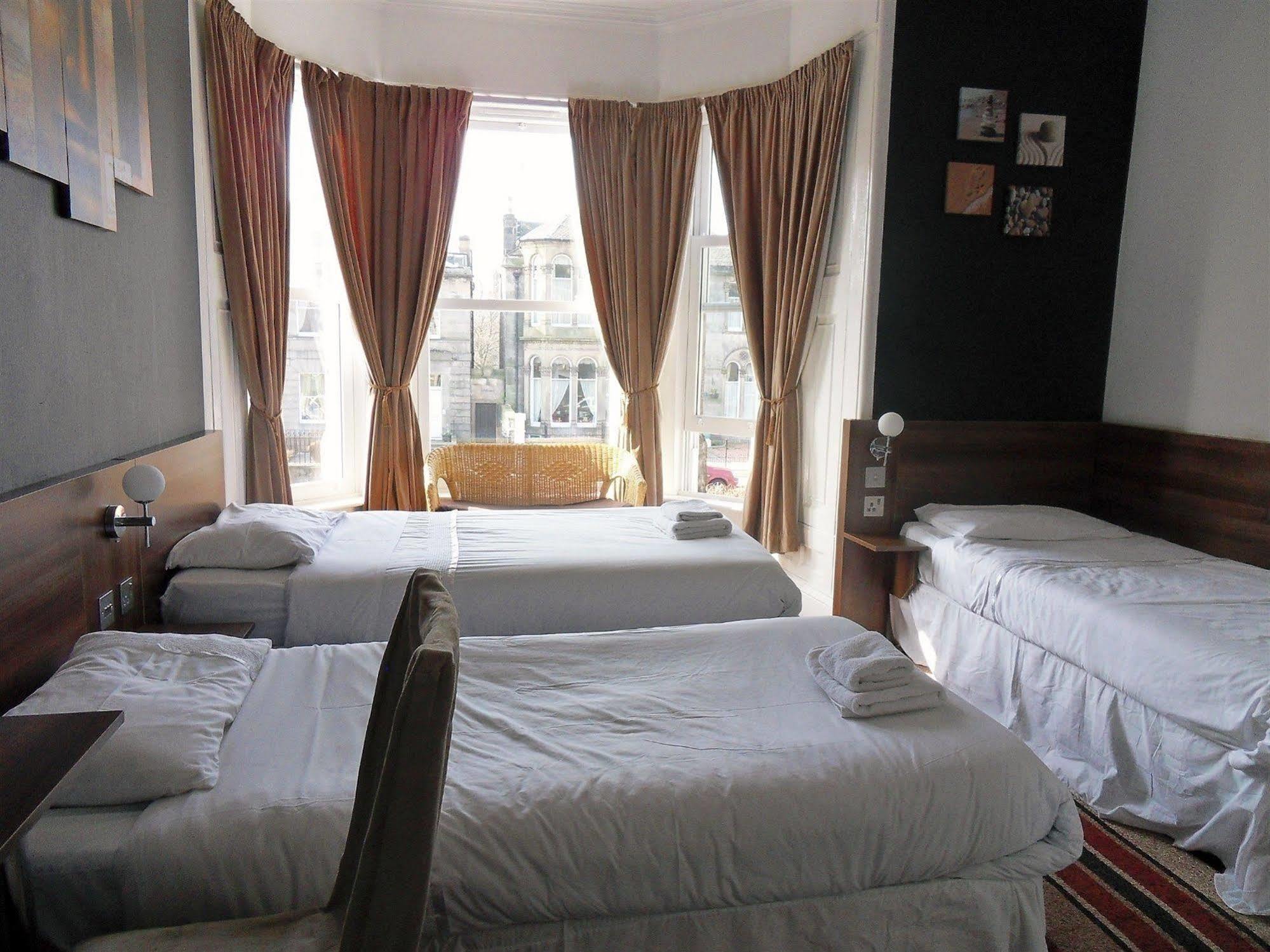 Cherry Blossom Guest House Whitby Esterno foto