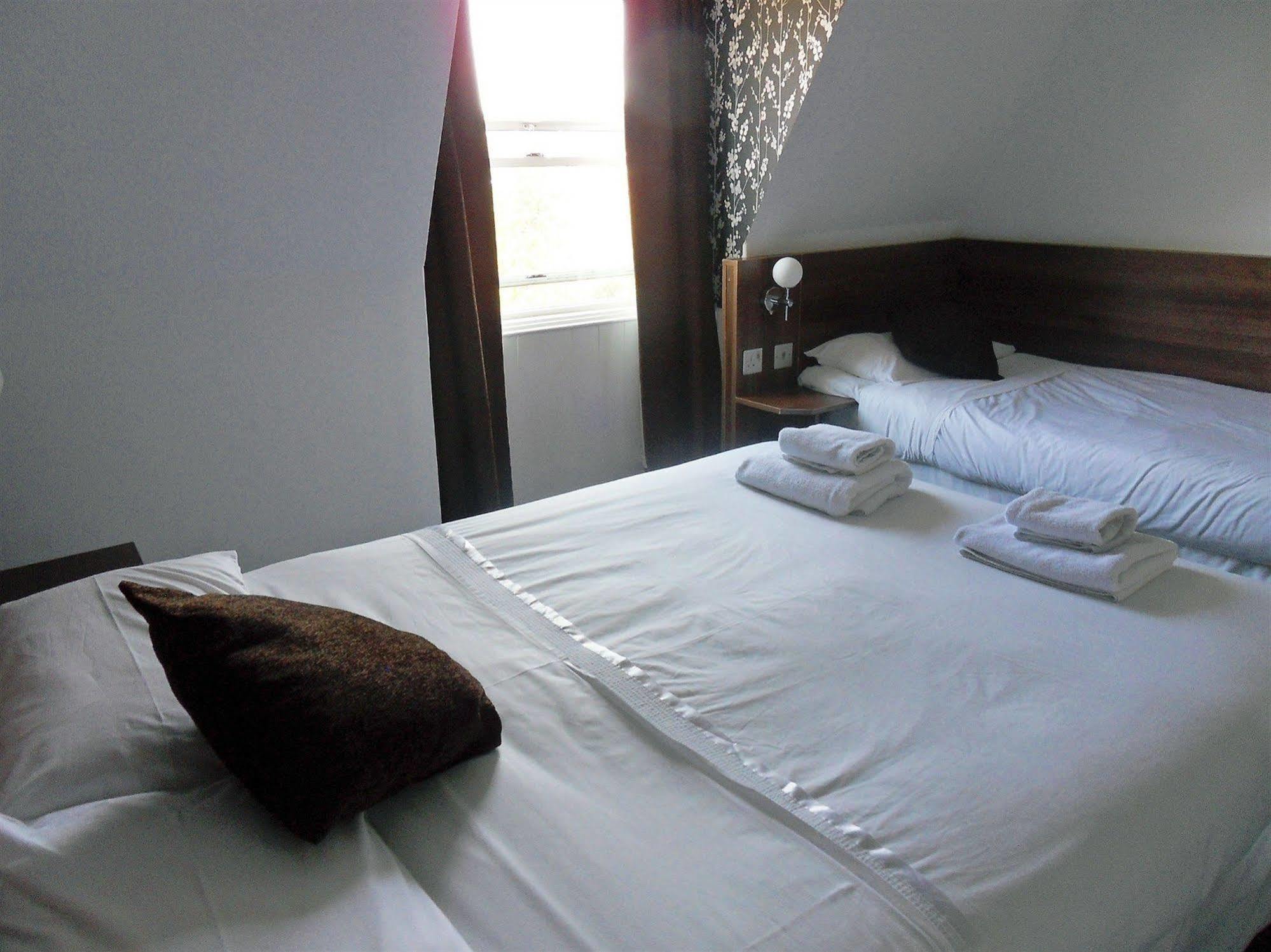 Cherry Blossom Guest House Whitby Esterno foto